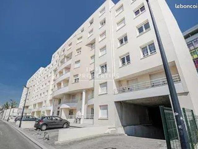 Studio 1 pièce 20 m²