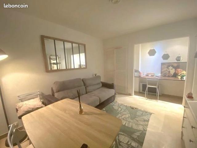 Studio 1 pièce 20 m²