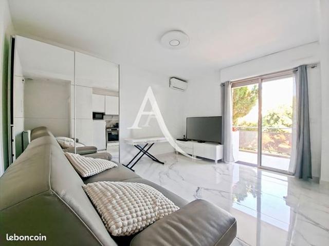 Studio 1 pièce 20 m²