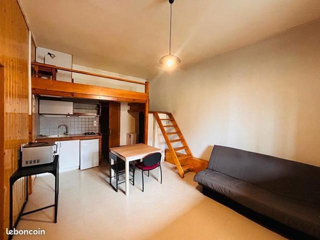Studio 1 pièce 20 m²