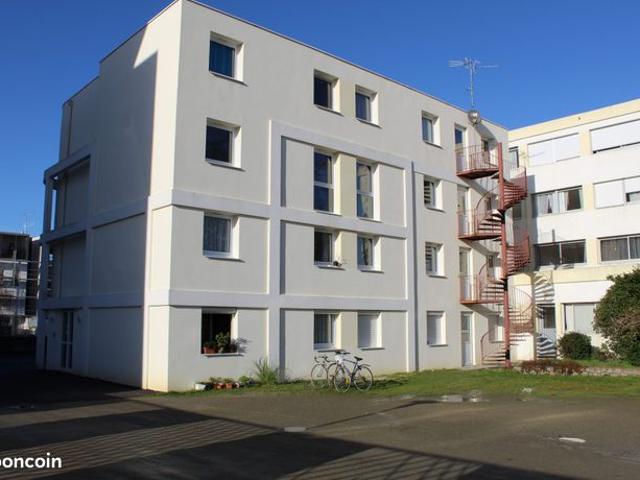 Studio 1 pièce 20 m²