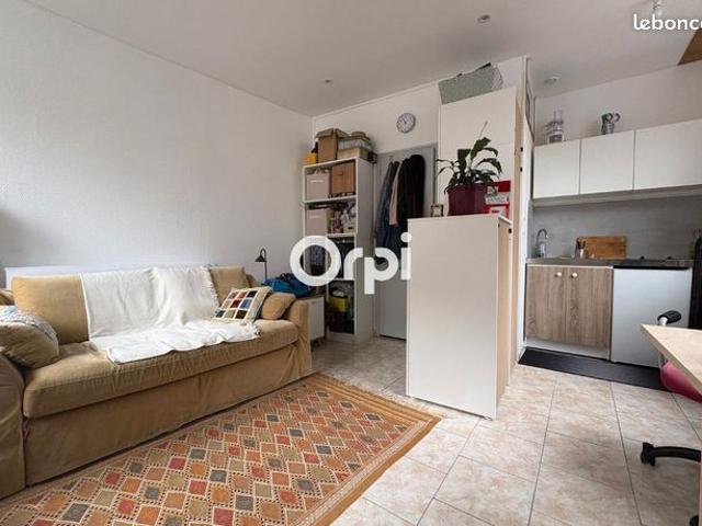 Studio 1 pièce 20 m²