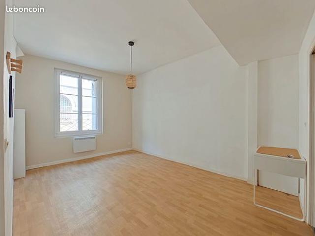 Studio 1 pièce 20 m²