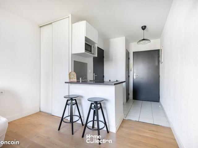 Studio 1 pièce 20 m²