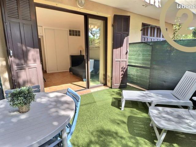 Studio 1 pièce 20 m²