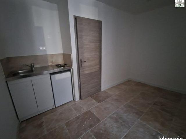 Studio 1 pièce 20 m²