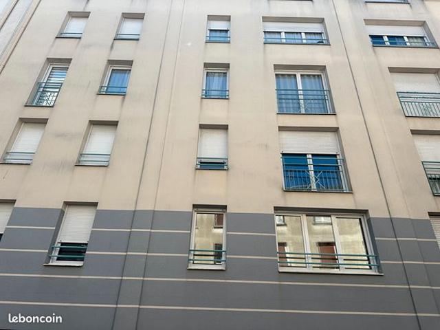 Studio 1 pièce 20 m²