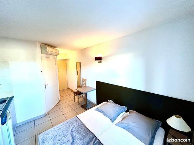 Studio 1 pièce 20 m²
