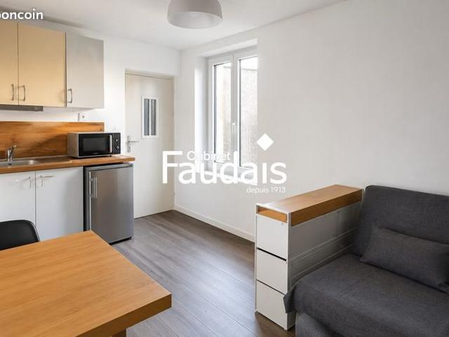 Studio 1 pièce 20 m²