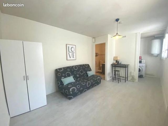 Studio 1 pièce 20 m²
