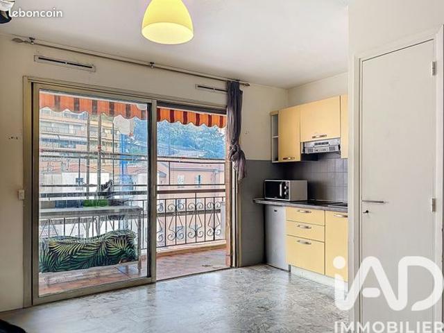 Studio 1 pièce 20 m²