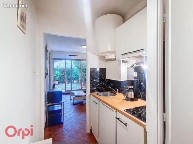 Studio 1 pièce 20 m²