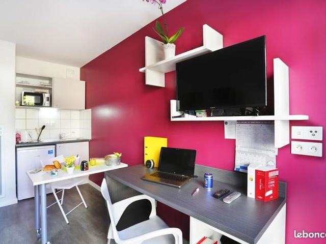 Studio 1 pièce 20 m²