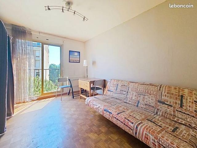 Studio 1 pièce 20 m²