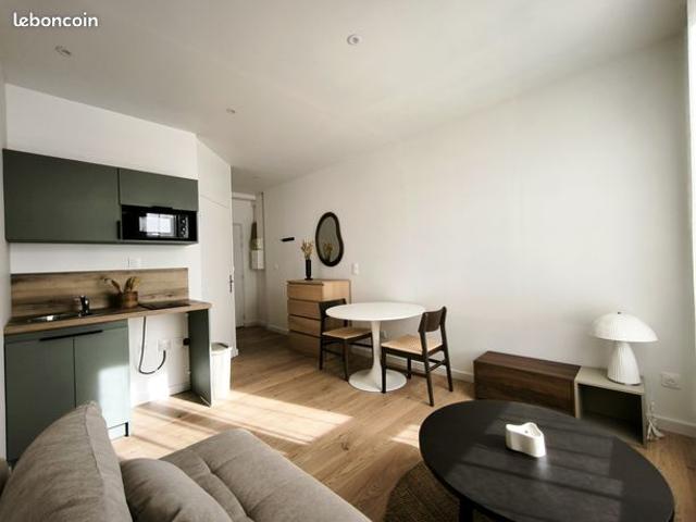 Studio 1 pièce 20 m²