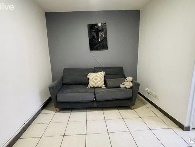 Studio 1 pièce 20 m²