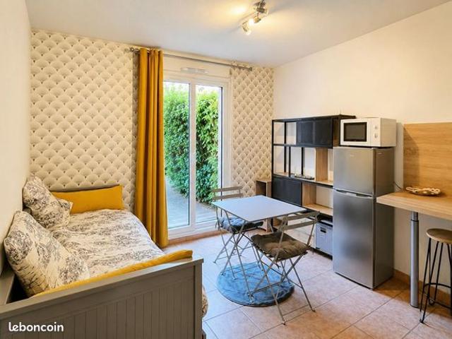 Studio 1 pièce 20 m²