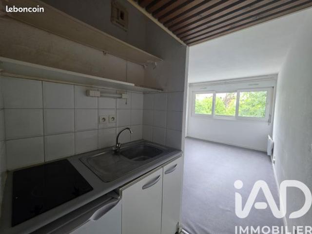 Studio 1 pièce 20 m²