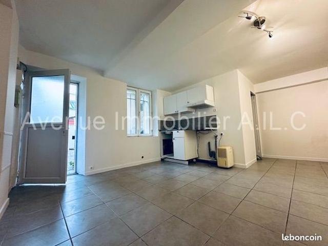Studio 1 pièce 20 m²