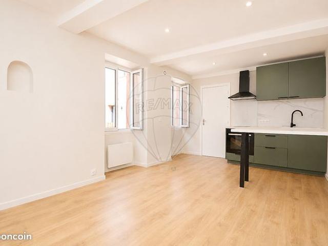 Studio 1 pièce 20 m²