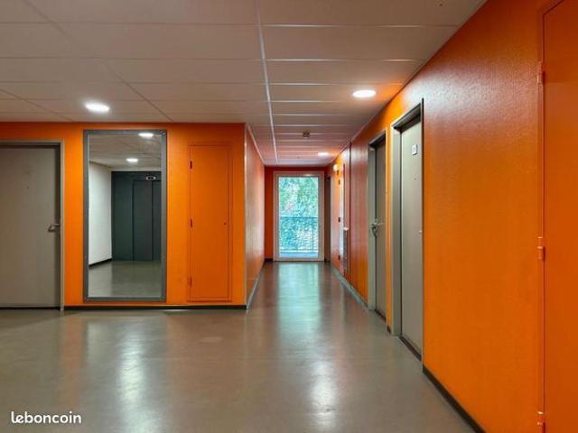 Studio 1 pièce 20 m²