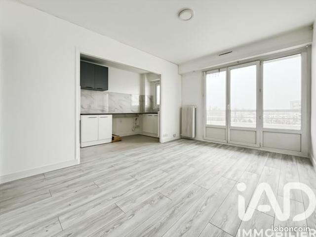 Studio 1 pièce 21 m²