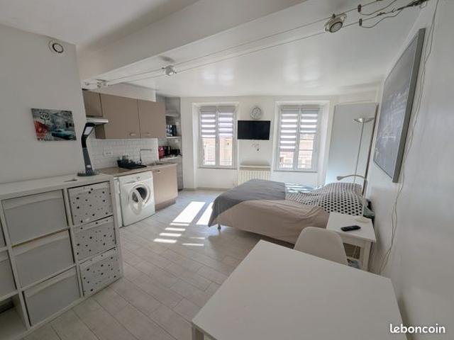 Studio 1 pièce 21 m²
