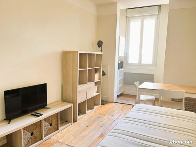 Studio 1 pièce 21 m²