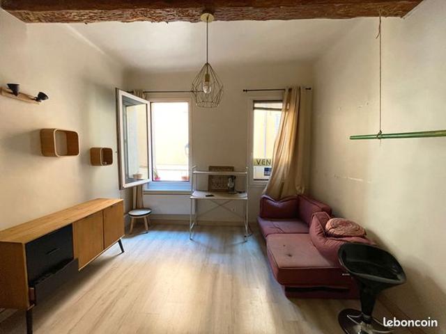 Studio 1 pièce 21 m²