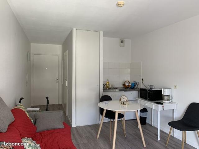 Studio 1 pièce 21 m²