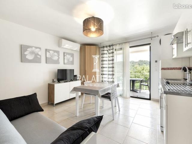 Studio 1 pièce 21 m²