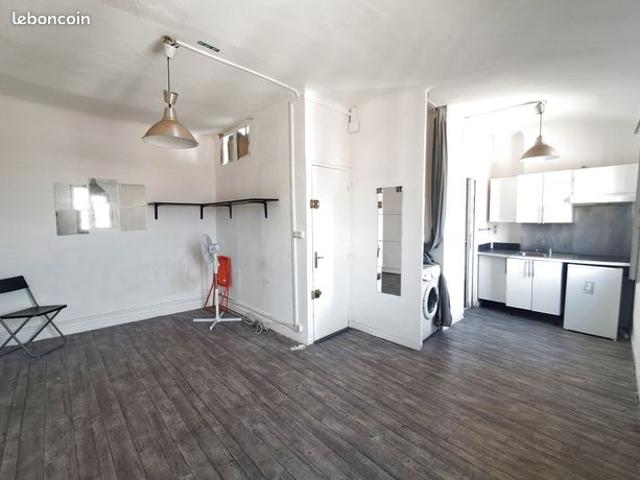 Studio 1 pièce 21 m²