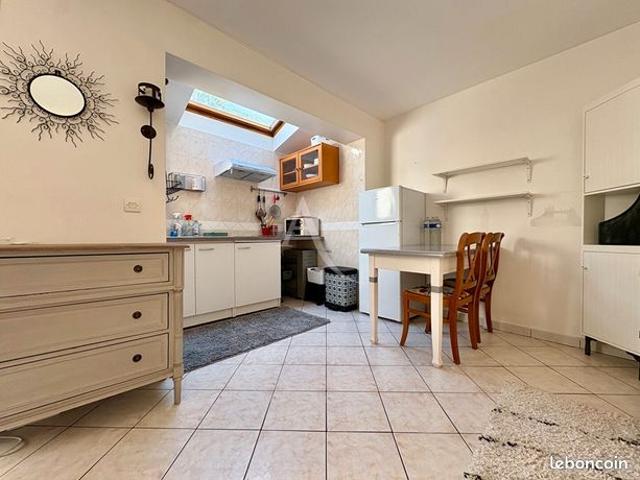 Studio 1 pièce 21 m²