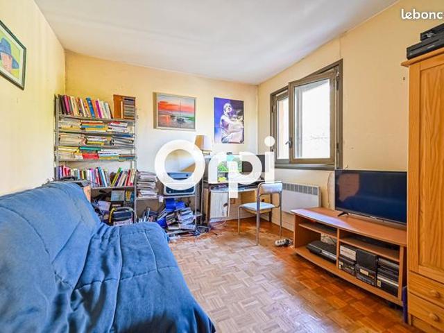 Studio 1 pièce 21 m²