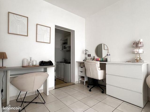 Studio 1 pièce 21 m²