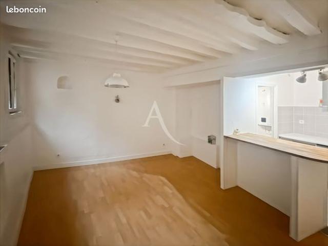 Studio 1 pièce 21 m²