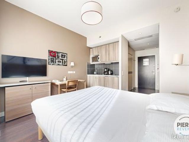 Studio 1 pièce 21 m²