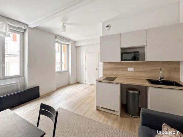 Studio 1 pièce 21 m²