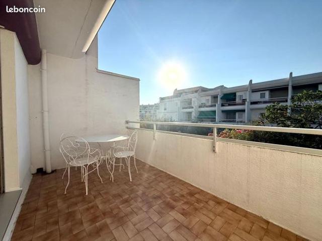Studio 1 pièce 21 m²