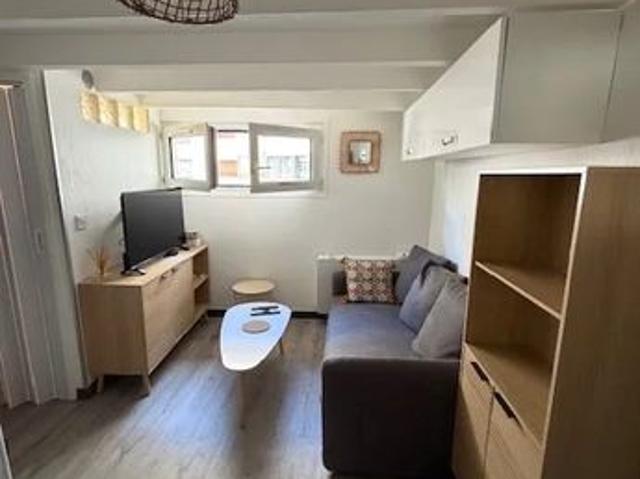Studio 1 pièce 21 m²
