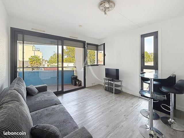 Studio 1 pièce 21 m²