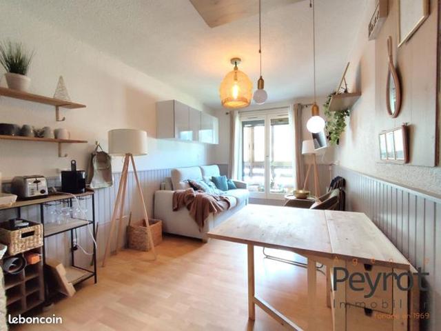 Studio 1 pièce 21 m²