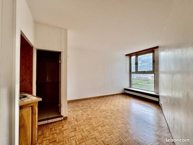 Studio 1 pièce 21 m²
