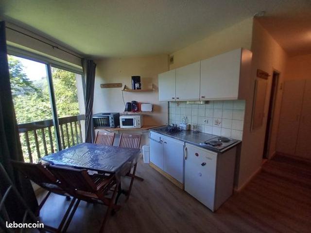 Studio 1 pièce 21 m²