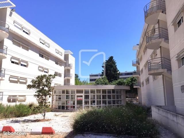 Studio 1 pièce 21 m²