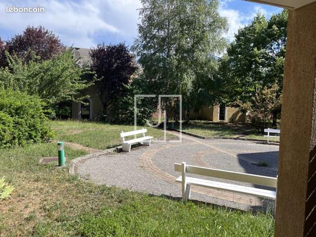 Studio 1 pièce 21 m²