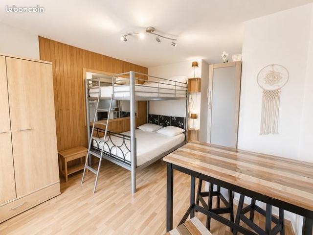 Studio 1 pièce 21 m²
