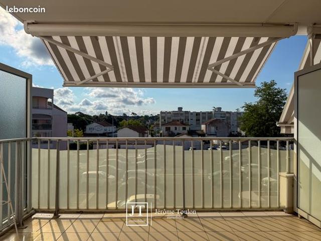 Studio 1 pièce 21 m²