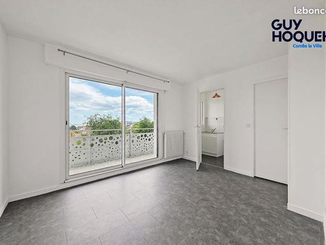 Studio 1 pièce 21 m²