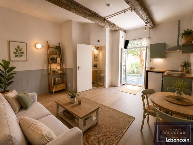 Studio 1 pièce 21 m²
